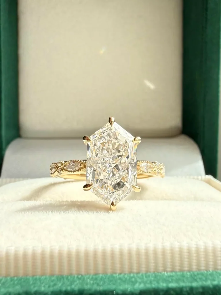 Dutch Marquise Diamond Engagement Ring for the first time buyers